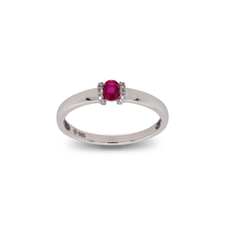 Rubin Ring mit Brillanten