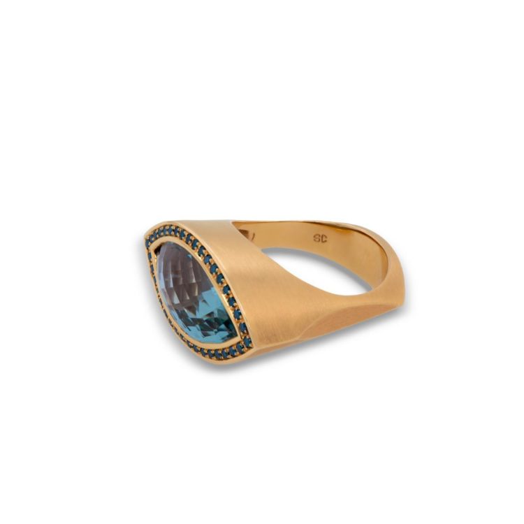 Beryll Ring mit blauen Diamanten